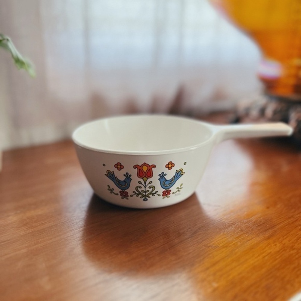 Vintage 70s Retro Country Festival Corning Saucepan